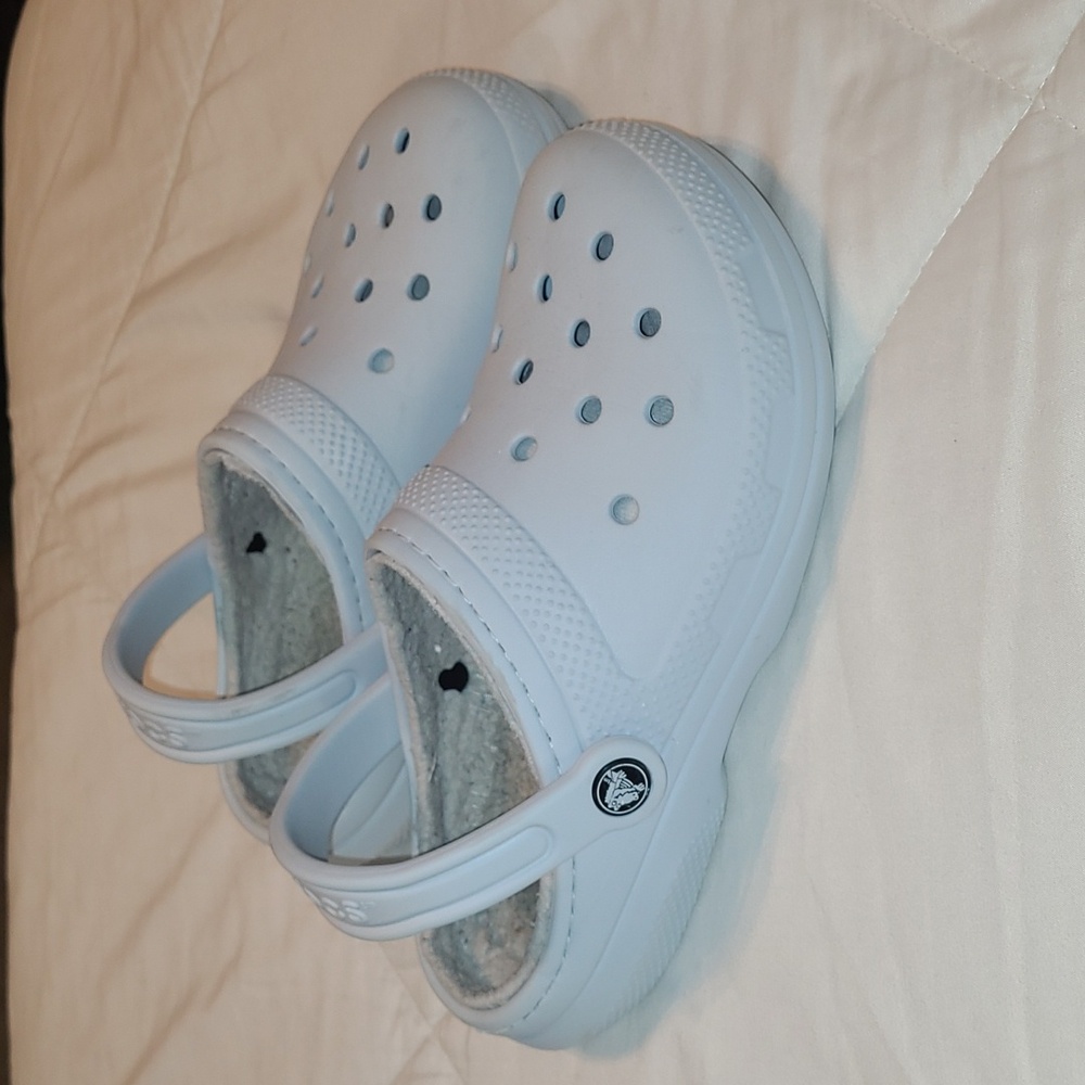 Women's Light Blue Lined Crocs Size 6